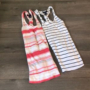 💥 BUNDLE 2 GAP racer back tanks!